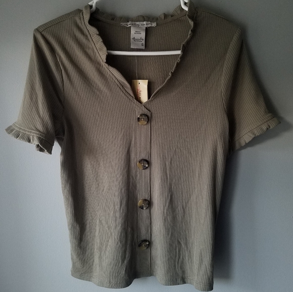 Bundle of 4 NWT Juniors Size Small Shirt - Picture 10 of 12